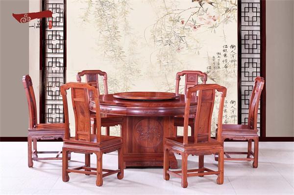 这方餐桌装下了秋日所有暖食光PG电子麻将胡了2一品居红木(图9)