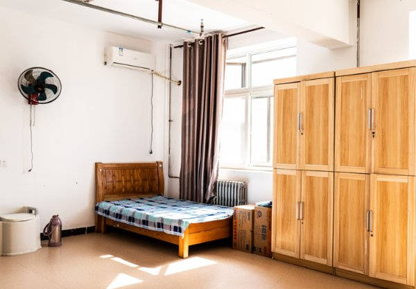 有名的的养老中心费用？万科房山随园养老中心【2026最新】PG麻将胡了退休老人退休金有限想找个物美价廉的北京房山区(图2)