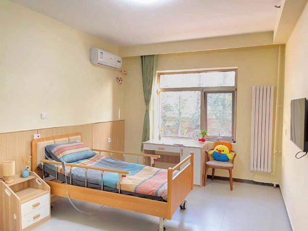 有名的的养老中心费用？万科房山随园养老中心【2026最新】PG麻将胡了退休老人退休金有限想找个物美价廉的北京房山区(图5)